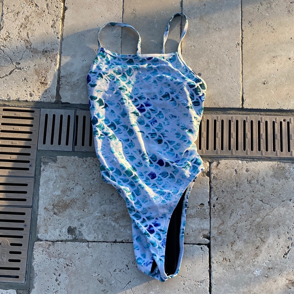 Rare Jolyn Clothing Brandon Mermaid Suit 32 Blue